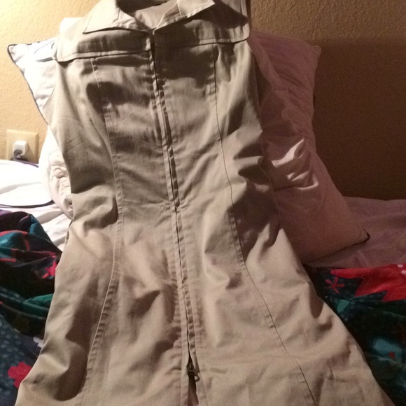 Women’s khaki dress. - Picture 2 of 5